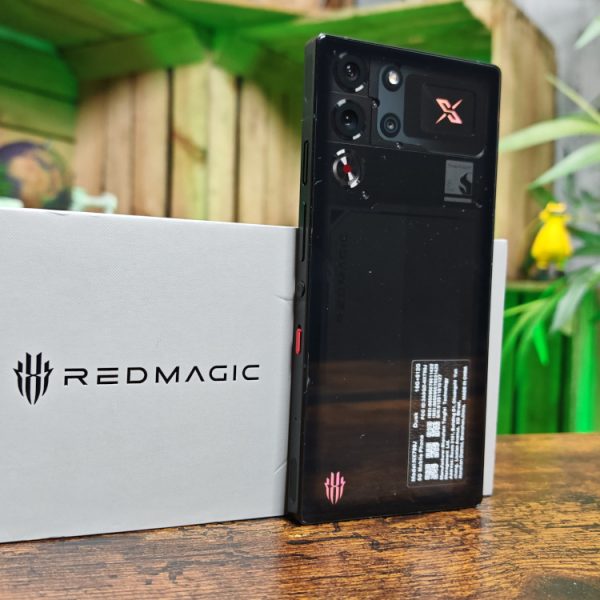 Test RedMagic 10s Pro : « ça fait beaucoup là, non ? »