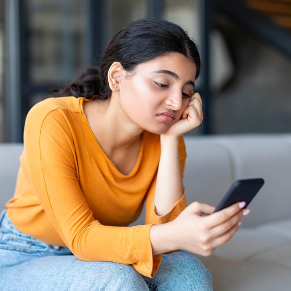 Marre de passer un temps fou sur votre smartphone ? Rendez-le ennuyeux à mourir grâce à ces quelques réglages