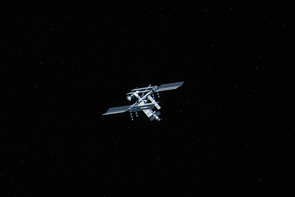 Espace : l’ISS inquiète, Elon Musk ne lui donne que 2 ans