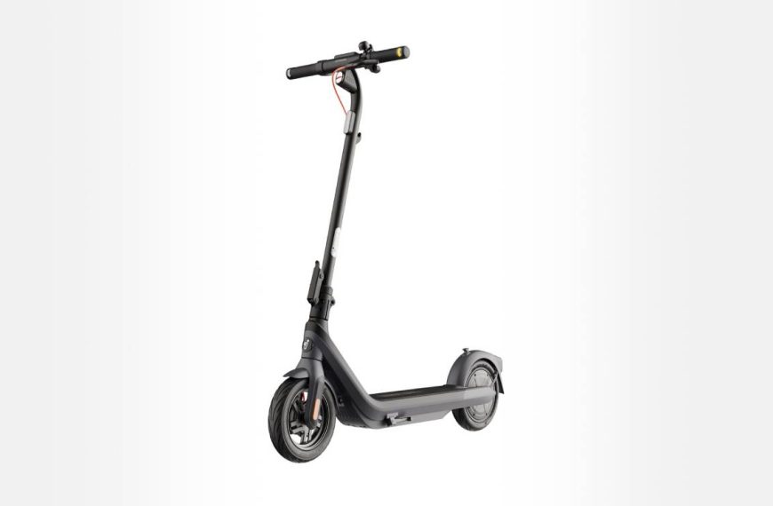 Avant les soldes, cette trottinette électrique Ninebot profite d’une double réduction chez Darty