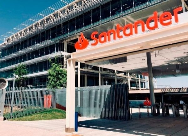 Santander finalise la migration de sa plateforme bancaire sur un cloud hybride