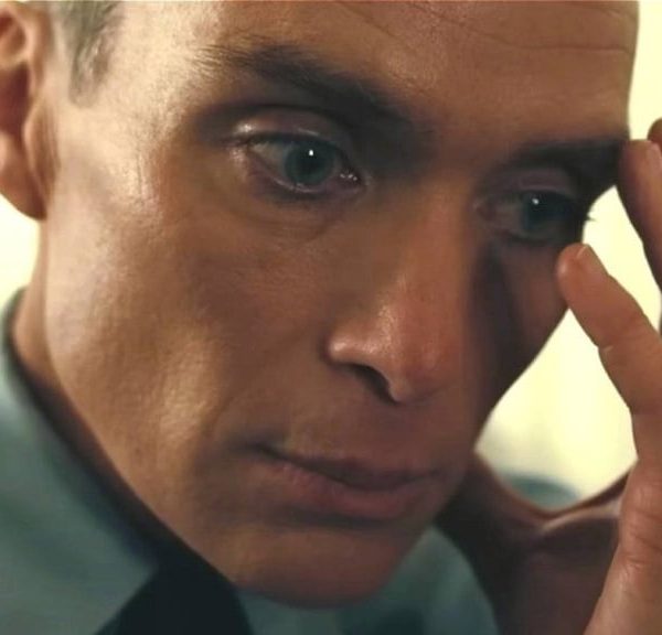 "Il a esquivé le sujet" James Cameron dézingue le film Oppenheimer de Christopher Nolan !