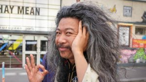 Un rire s’éteint, un fan de God of War et de Zelda disparaît… Qui était Bun Hay Mean, alias "Chinois marrant" ?