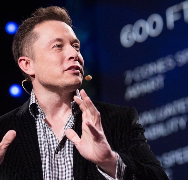 L'IA d'Elon Musk est la première à faire ça, mais ça pourrait très vite mal tourner…