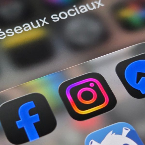 Facebook et Instagram bloqués : Meta demande de payer pour supprimer la pub
