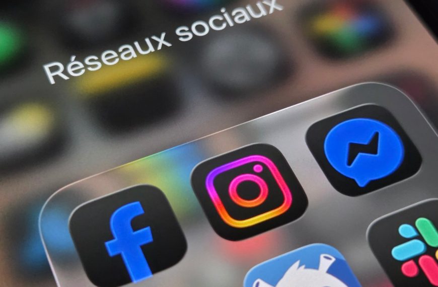 Facebook et Instagram bloqués : Meta demande de payer pour supprimer la pub