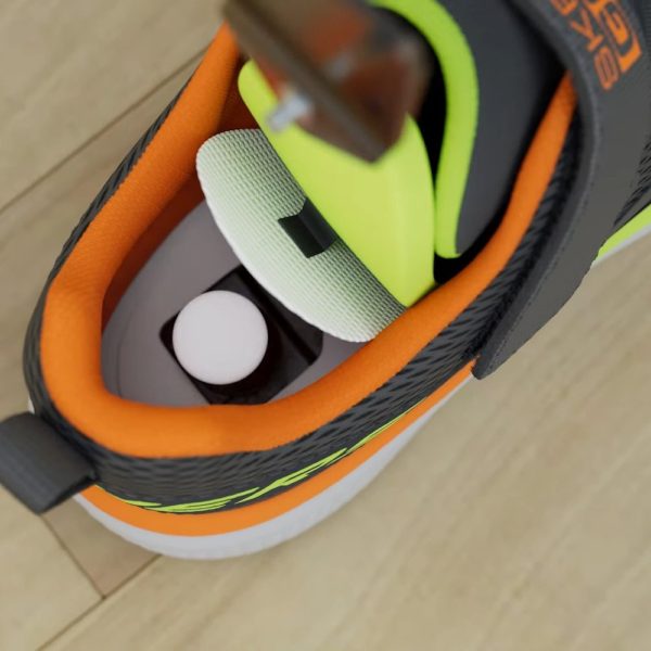 Ces baskets pour enfant intègrent un compartiment caché pour un AirTag d’Apple