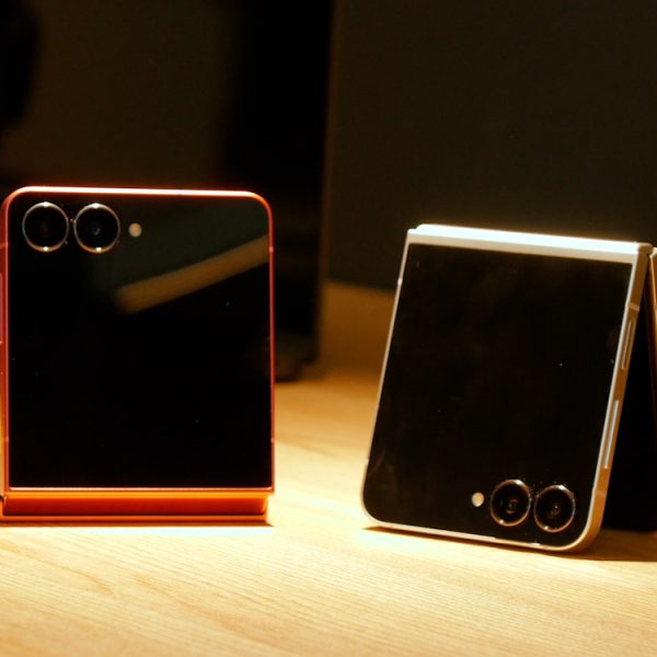 Les Galaxy Z Flip 7 et Z Flip 7 FE sont officiels : l’influence d’Apple et Motorola est tellement évidente