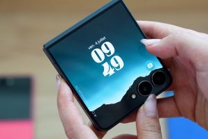 Samsung Galaxy Z Flip 7 annoncé : beaucoup d’atouts, mais une vilaine faute de goût