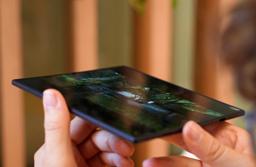 On a pris en main le Galaxy Z Fold 7 : Samsung répond enfin à Honor, Oppo et Xiaomi