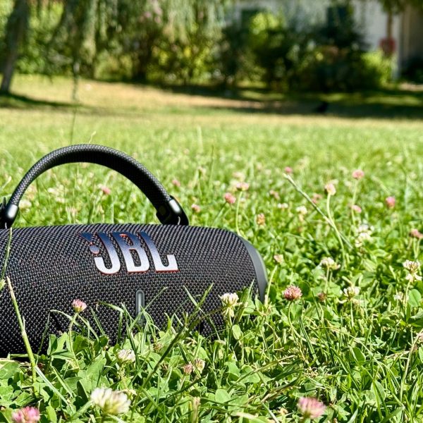 Test JBL Charge 6 : l’enceinte Bluetooth de référence monte le son