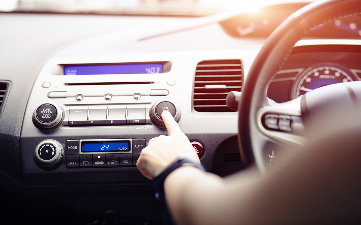 Samsung prépare un concurrent d’Android Auto et son design vient de fuiter, voici à quoi il va ressembler