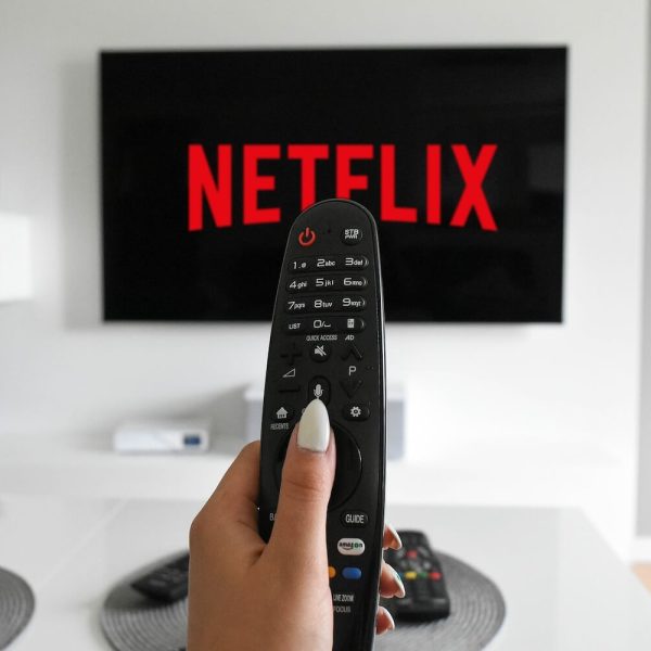 Netflix s’inspire de plus en plus de la télé à la papa