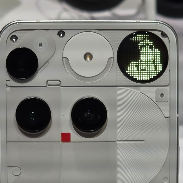 01net morning : on teste le casque (1) et le Phone (3) de Nothing, un nouvel outil gratuit pour les joueurs sur Steam et un énorme scandale sur la sécurité des imprimantes