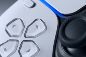 Sony facilite le passage d’un appareil à l’autre avec la manette DualSense