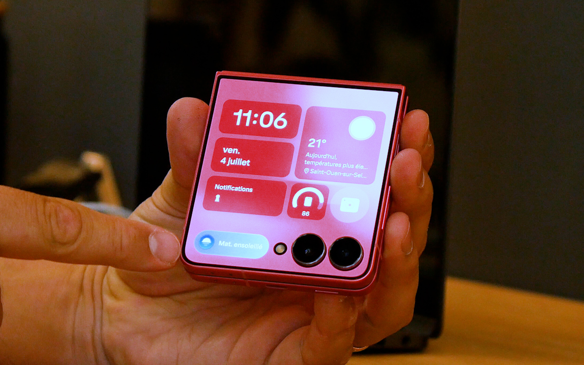 Ivre, Apple fait la pub du Samsung Galaxy Z Flip 7 gratuitement