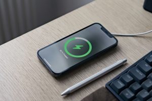 500 millions de dollars pour les terres rares : Apple investit une fortune dans des aimants fabriqués aux États-Unis
