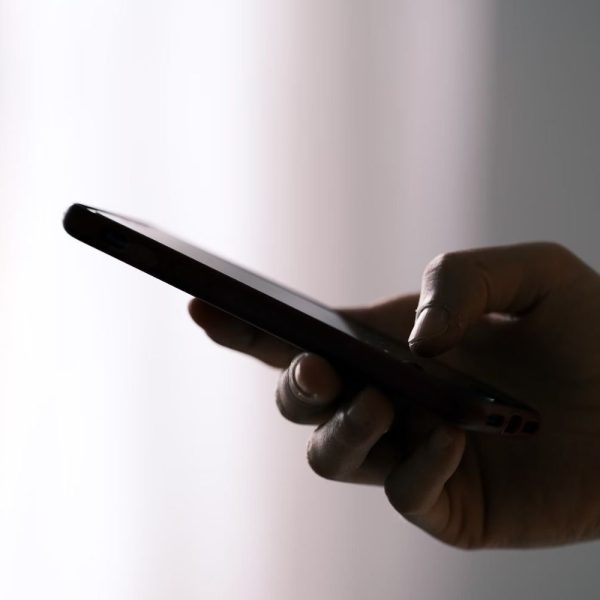 La France va tester un système de vérification de l’âge en ligne