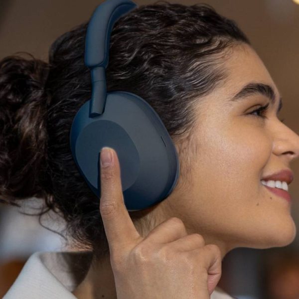 WH-1000XM5 : le très bon casque Sony tombe à son prix le plus bas, profitez-en vite !