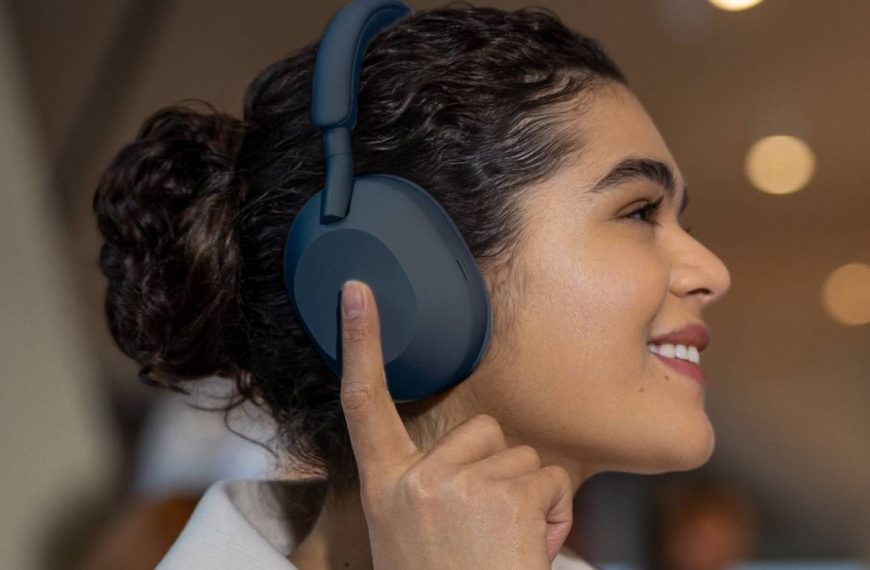 WH-1000XM5 : le très bon casque Sony tombe à son prix le plus bas, profitez-en vite !