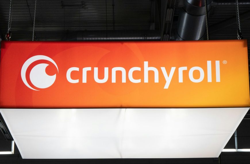 Crunchyroll blâme un fournisseur pour des sous-titres générés par IA