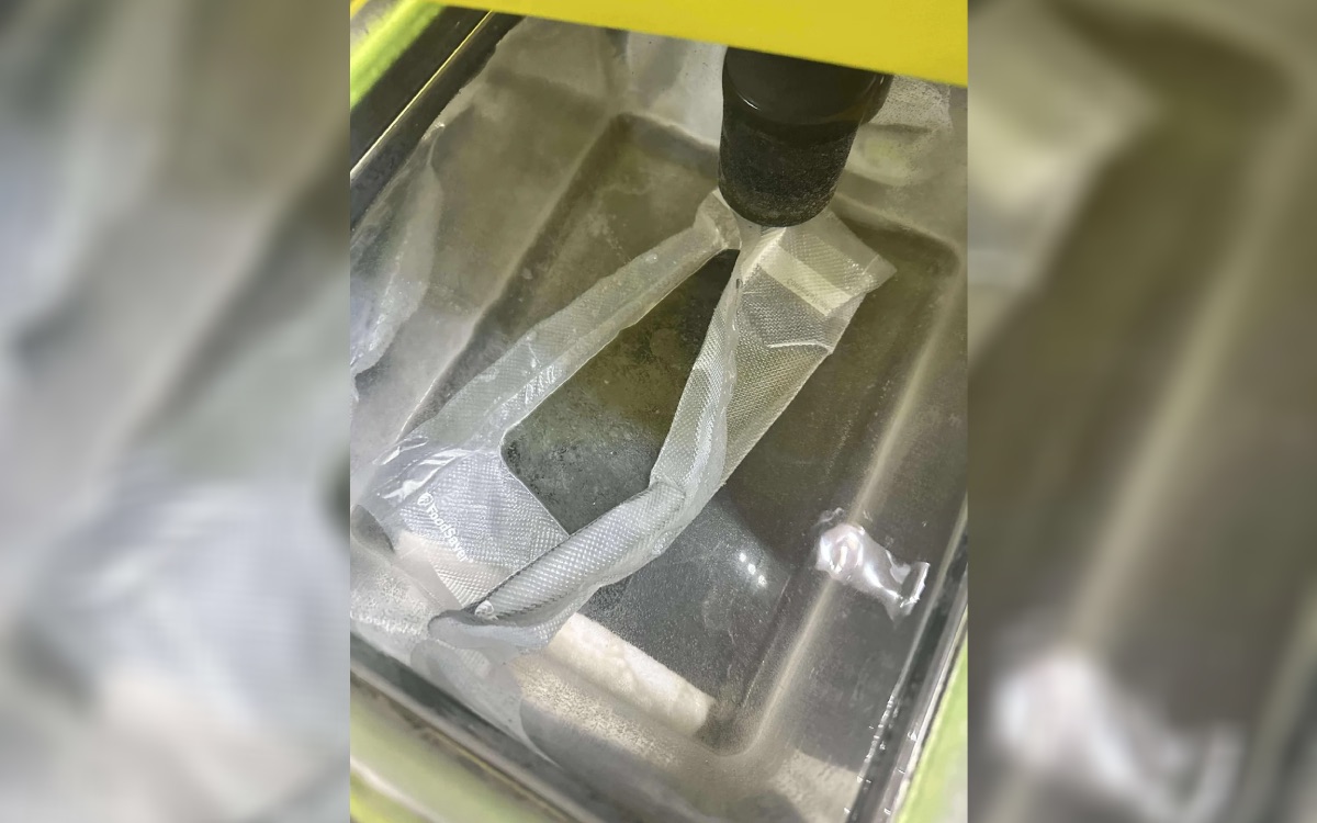 Réparer un iPhone comme cuisiner un poisson sous vide ? Cet internaute a tenté, mais évitez !