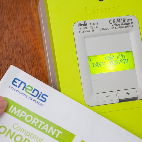 De faux agents Enedis démarchent par téléphone ou à votre porte, attention aux arnaques