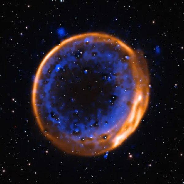 Cette étoile qui n’a pas explosé une, mais deux fois nous dévoile un mystère cosmique vieux de plusieurs siècles