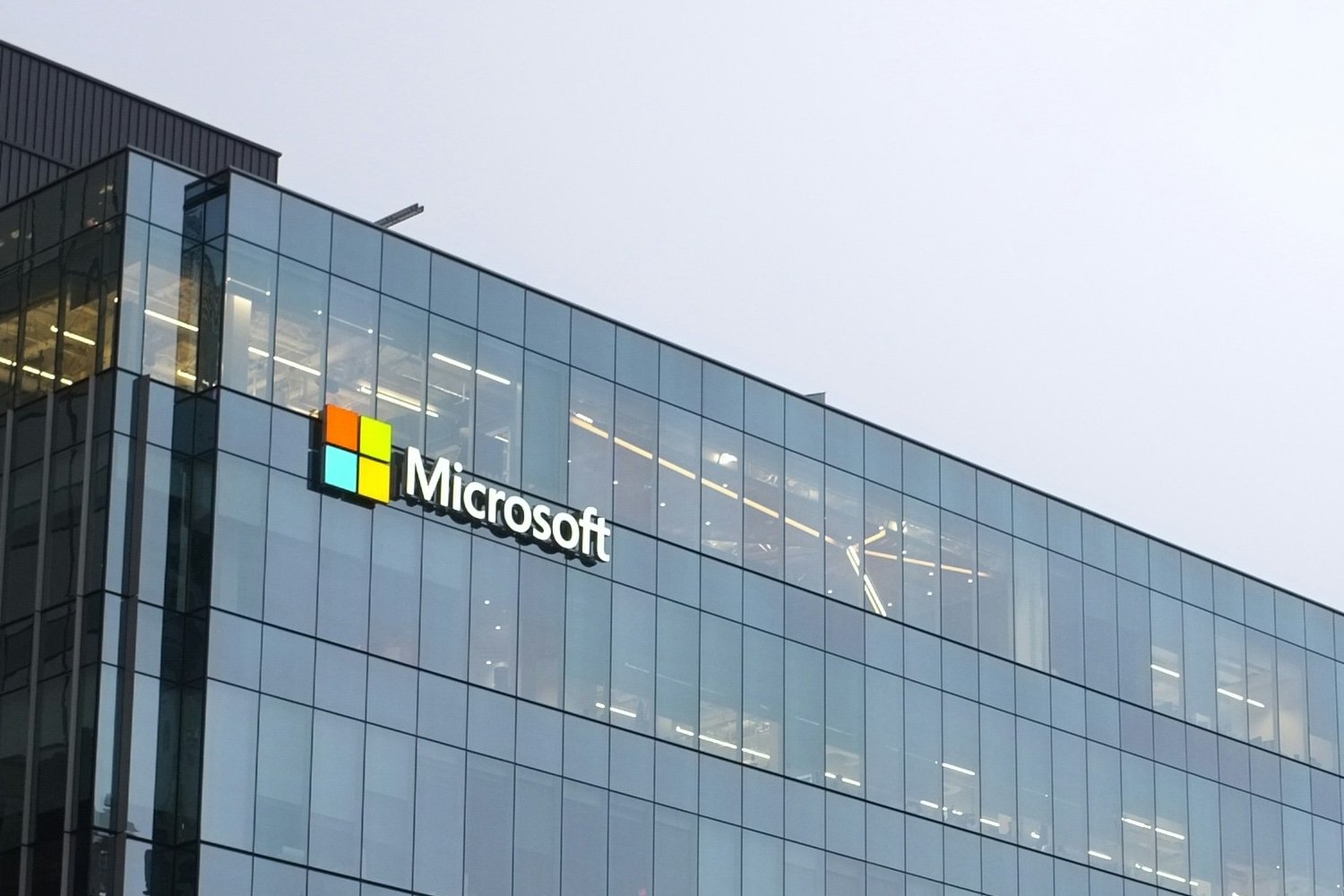 Microsoft supprime plus de 9 000 postes