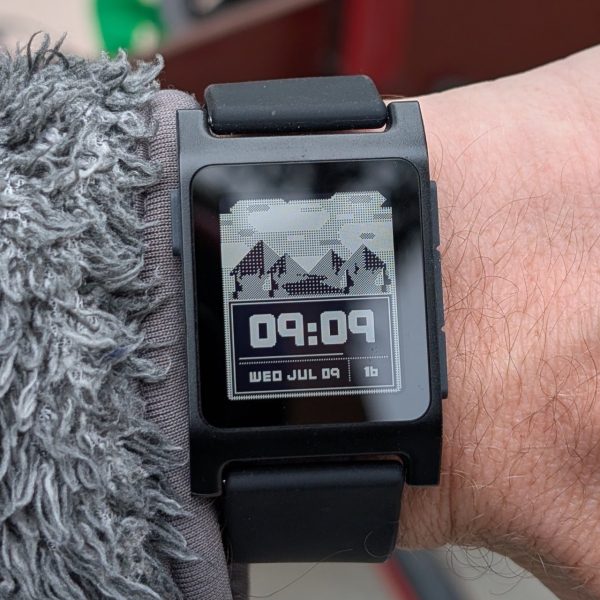 Les montres connectées Core vont finalement bien s’appeler Pebble
