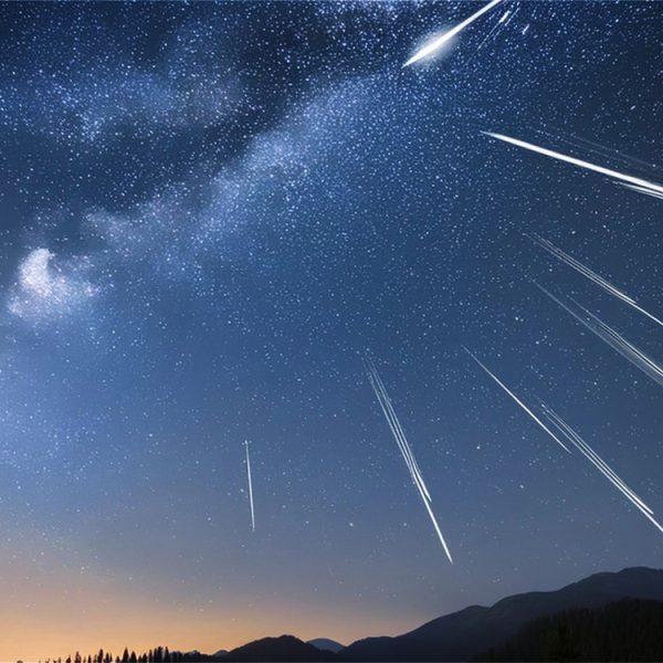 Perséides : quand et comment observer LA pluie d’étoiles filantes de l’été (jusqu’à 100 par heure)