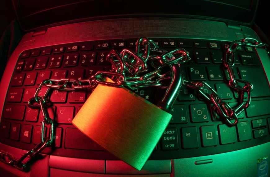 Cyberattaques : la police fait tomber les pirates de Diskstation au terme « d’une longue et complexe enquête »