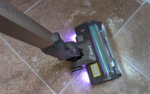 Shark PowerDetect Clean & Empty : l’aspirateur balai à vidage automatique est à un prix imbattable