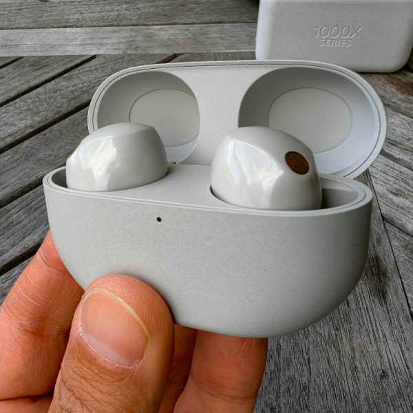 Une grosse mise à jour pour le casque Sony WH-1000XM6 et les écouteurs WF-1000XM5, avec une nouveauté spécialement pour la France