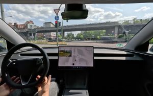 Tesla annonce une mise à jour majeure pour sa conduite autonome (FSD)