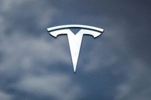Elon Musk annonce un accord à 16,5 milliards avec Samsung pour doper les Tesla