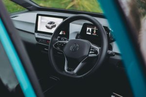 4 failles Bluetooth touchent des millions de voitures Mercedes, Volkswagen et Skoda