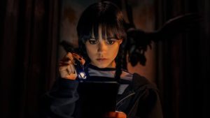 "Un plaisir macabre" Jenna Ortega fait des étincelles dans la saison 2 de Mercredi sur Netflix