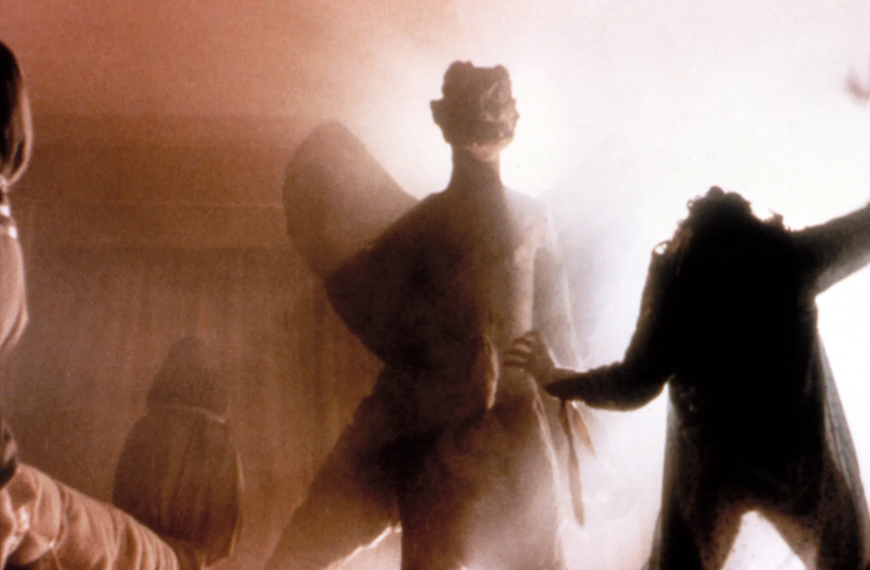 9 personnes sont mortes sur le tournage de ce film maudit : c'est pourtant un chef-d'oeuvre !