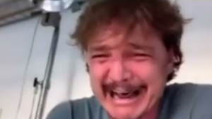 Tout le monde s'arrache Pedro Pascal ! À cause des 4 Fantastiques, il n'a pas pu jouer dans ce film noté 95%…