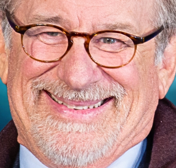 "Je pensais qu'il déconnait" Il y a 50 ans, Steven Spielberg ne réalisait qu'il écoutait l'une des plus grandes bande originale de tous les temps…