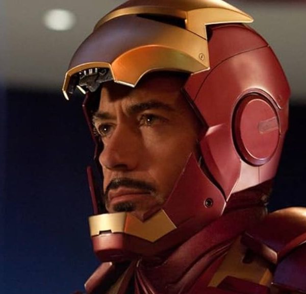 Mettez le film Iron Man 2 en pause à 1 heure 13 minutes et 55 secondes, vous verrez que le père de Tony Stark enquêtait sur une gemme de l'infini sans le savoir