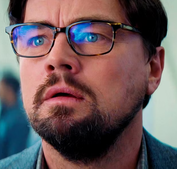 “Spécial” Leonardo DiCaprio ne regarde jamais ses propres films, mais il n'a pas pu s’empêcher de faire une exception pour celui-ci !