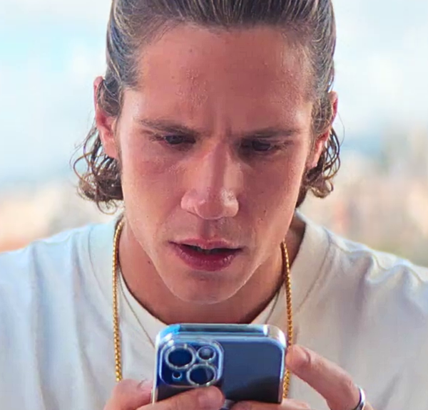 Qui a dit que gagner 17 millions était une bénédiction ? Cette série Netflix française prouve le contraire et arrive TOP 1 !