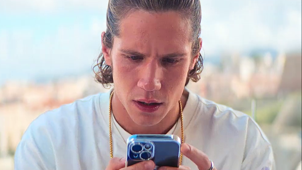 Qui a dit que gagner 17 millions était une bénédiction ? Cette série Netflix française prouve le contraire et arrive TOP 1 !