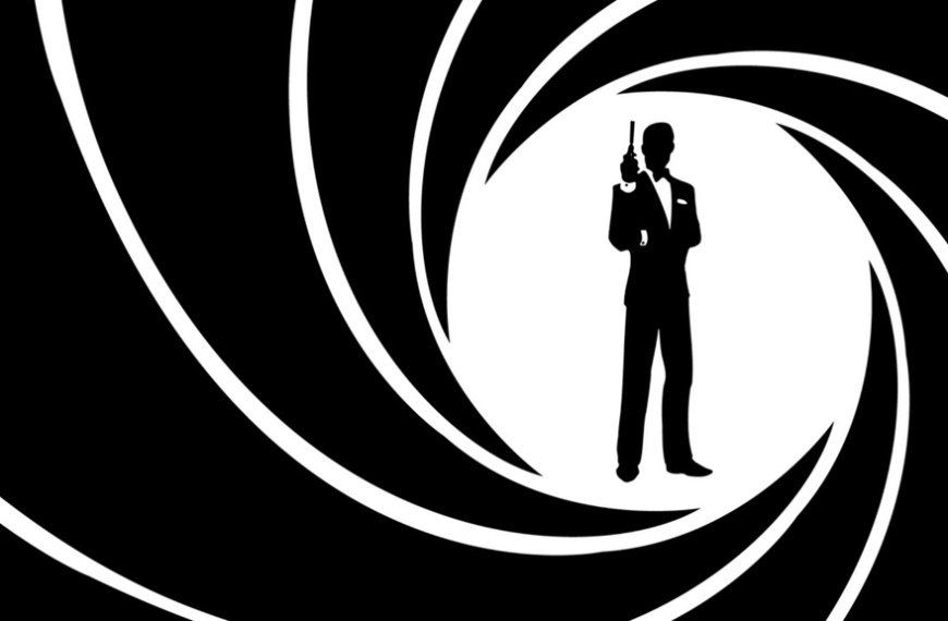 “Sans hésiter” Cet ancien James Bond attend l’appel du réalisateur de Dune : il se dit prêt à revenir jouer dans le prochain film de la saga 007