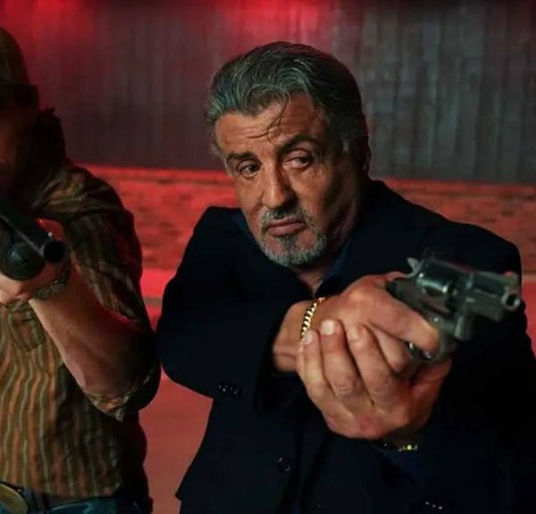 Tulsa King : "J'ai beaucoup d'admiration pour lui" Le cascadeur de Sylvester Stallone raconte une cascade inoubliable de la saison 2 de la série