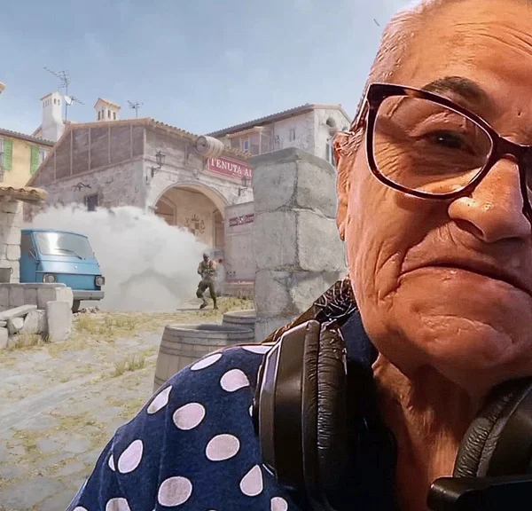 Elle a 76 ans et est bien meilleure que vous sur les FPS, elle peut vous éliminer en une moins d'une seconde…