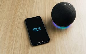 Amazon prépare une surprise pour les utilisateurs d’Alexa Plus… mais elle pourrait vous coûter cher