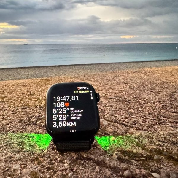 Greenwashing : Apple ne peut plus présenter l’Apple Watch comme « neutre en CO₂ » en Allemagne